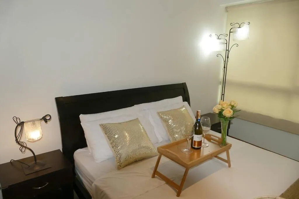 Ecusuites Torresol I Parking Trade Center - Gye Airport Guayaquil