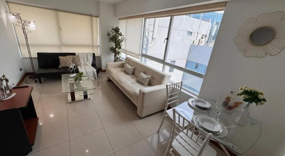 Ecusuites Torresol I Parking Trade Center - Gye Airport Guayaquil