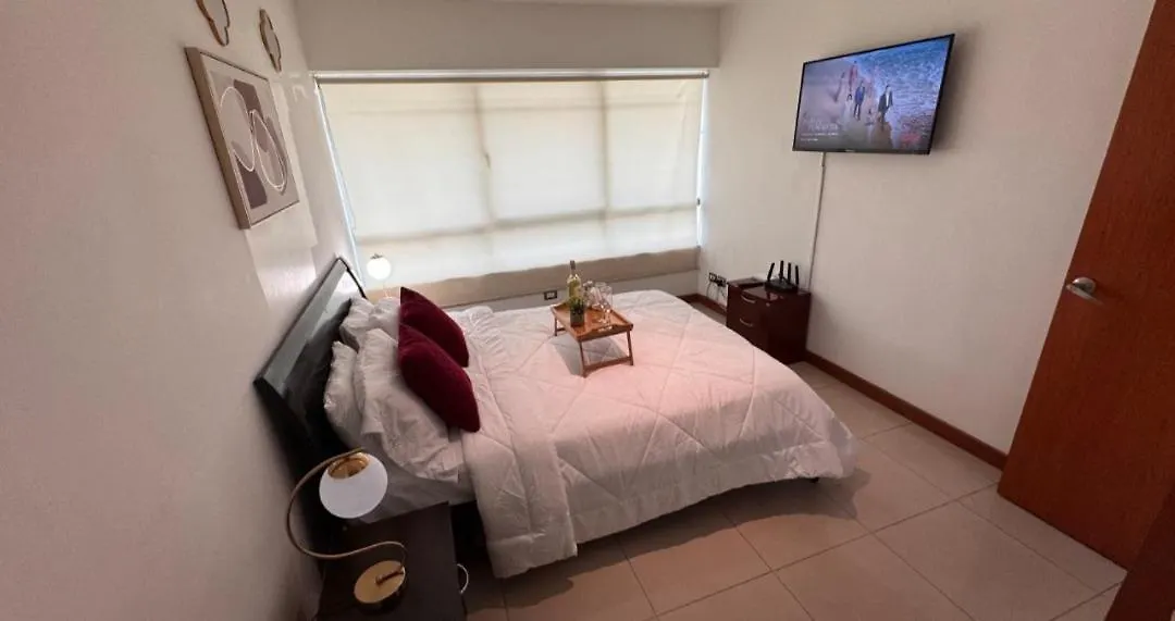 Ecusuites Torresol I Parking Trade Center - Gye Airport location