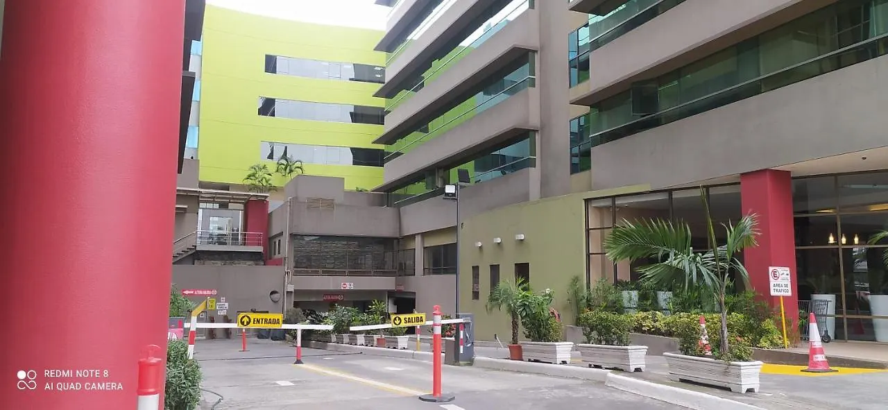 Ecusuites Torresol I Parking Trade Center - Gye Airport Guayaquil 0*,  Ecuador